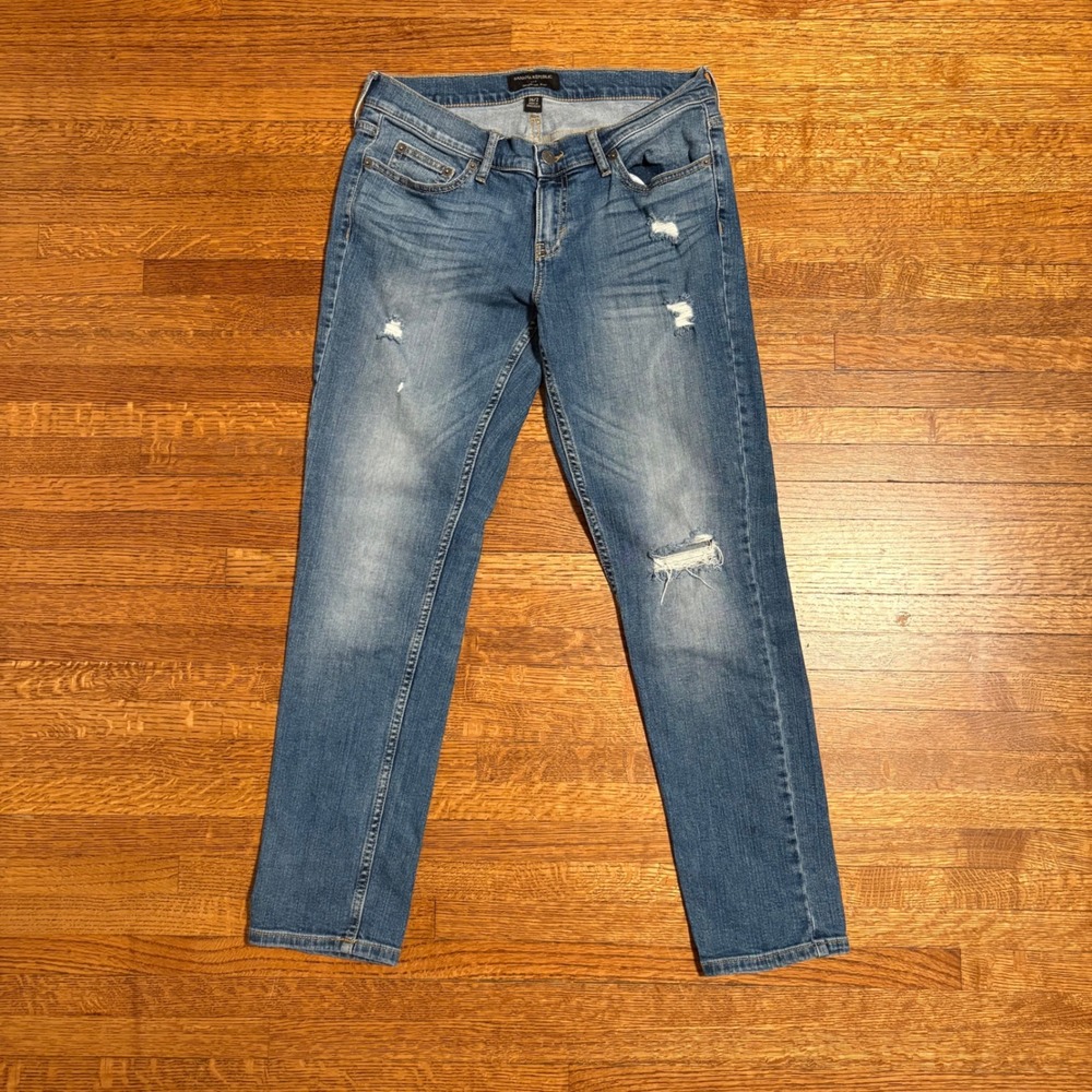 Banana Republic Girlfriend Jean Women's Size 26/2 Distressed Denim Jeans‎